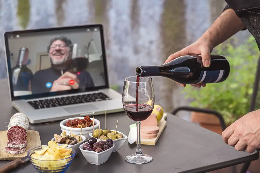 Wein und Videocall