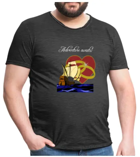 T-Shirt für Herren mit dem Spruch "Adventure Awaits" für den Senioren-Polterabend