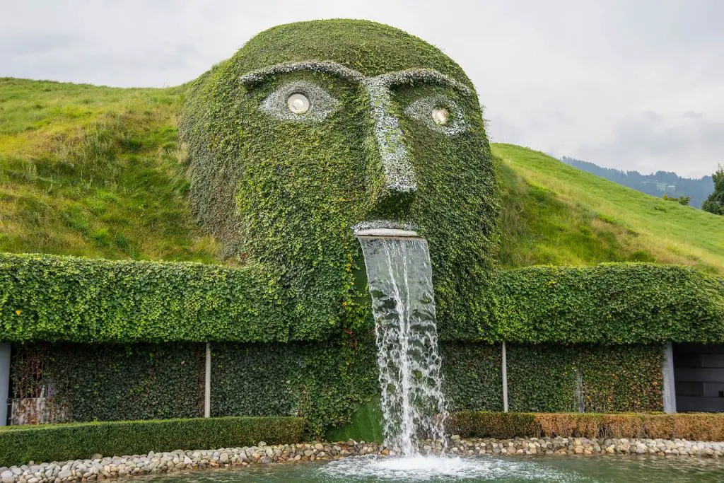 Eingang der Swarovski-Kristallwelten in Wattens